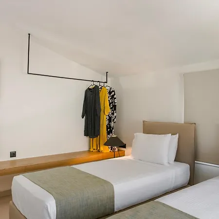 Rodi Studios Karavádhos